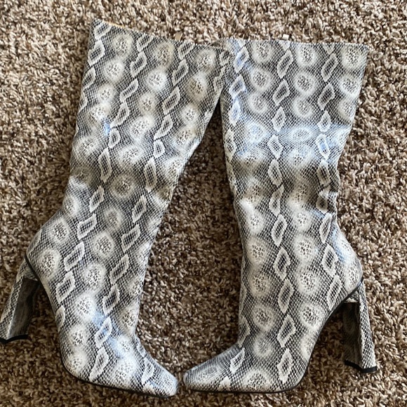 Boots - Picture 1 of 5